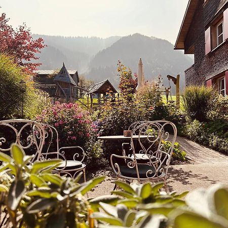 Alpen Hotel Post Au (Vorarlberg) ภายนอก รูปภาพ