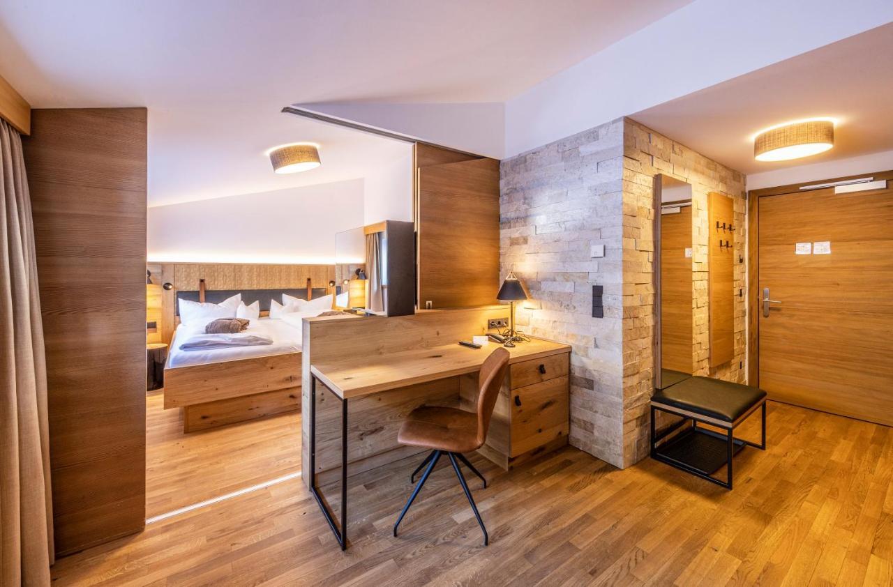 Alpen Hotel Post Au (Vorarlberg) ภายนอก รูปภาพ
