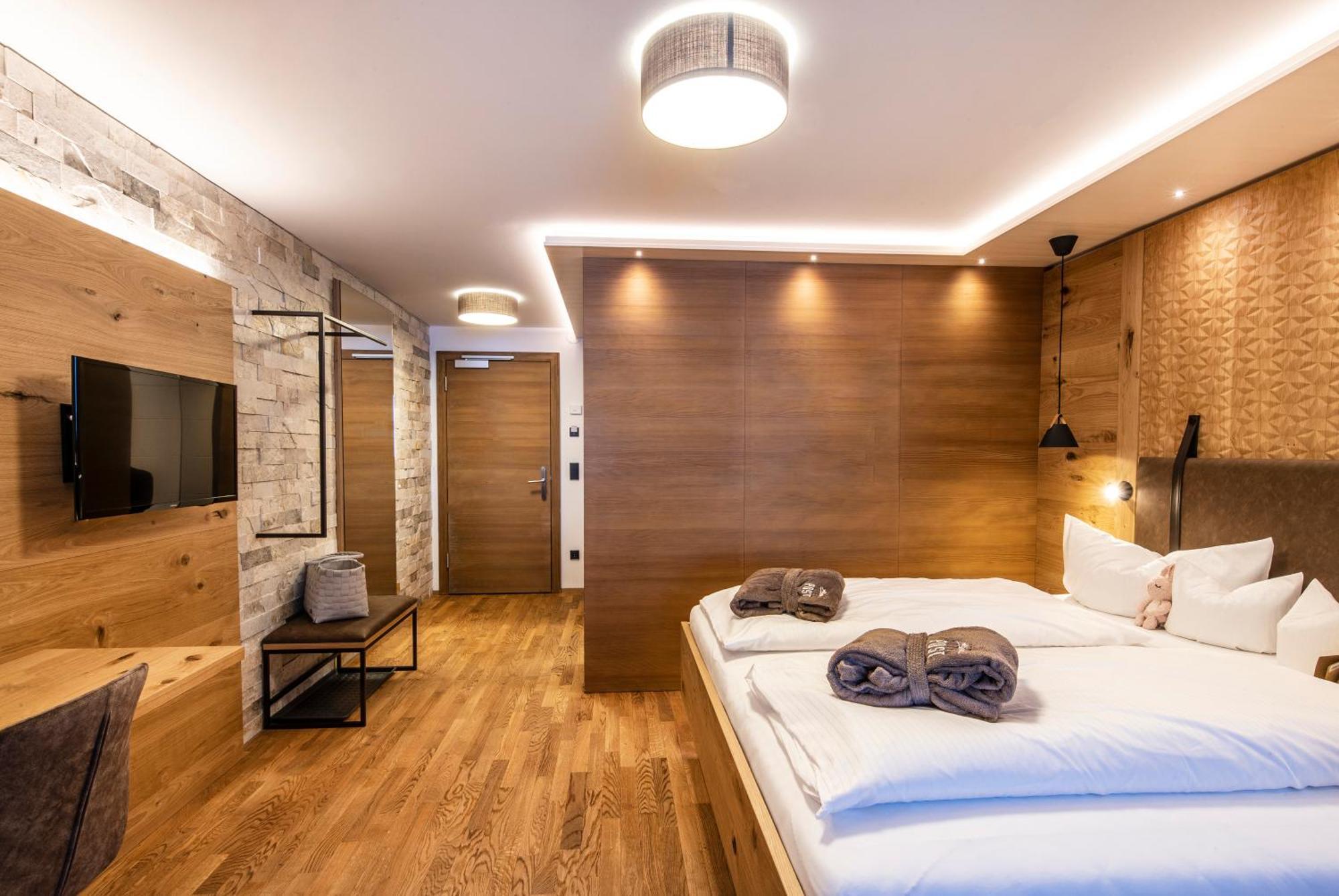 Alpen Hotel Post Au (Vorarlberg) ภายนอก รูปภาพ