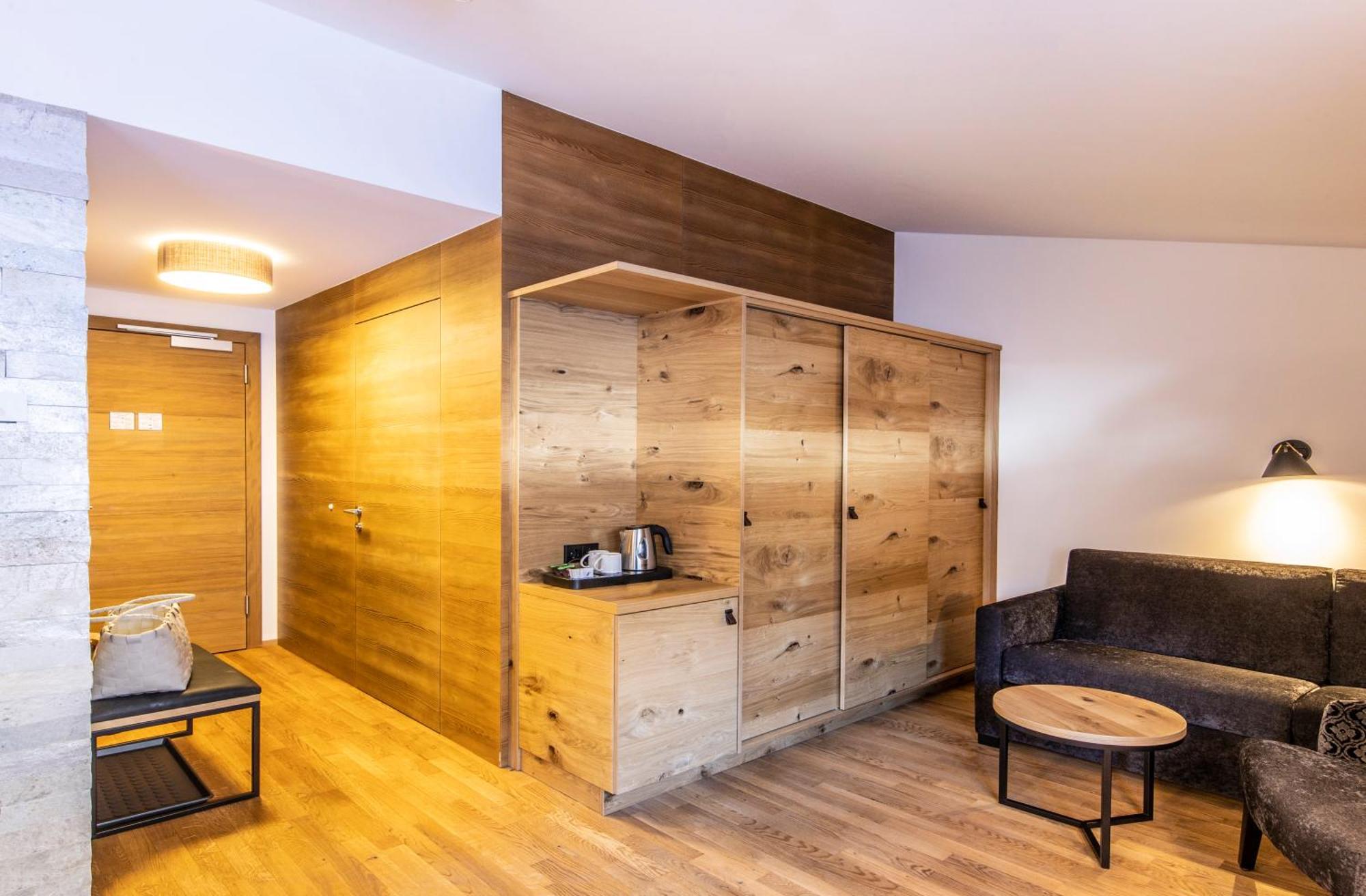 Alpen Hotel Post Au (Vorarlberg) ภายนอก รูปภาพ